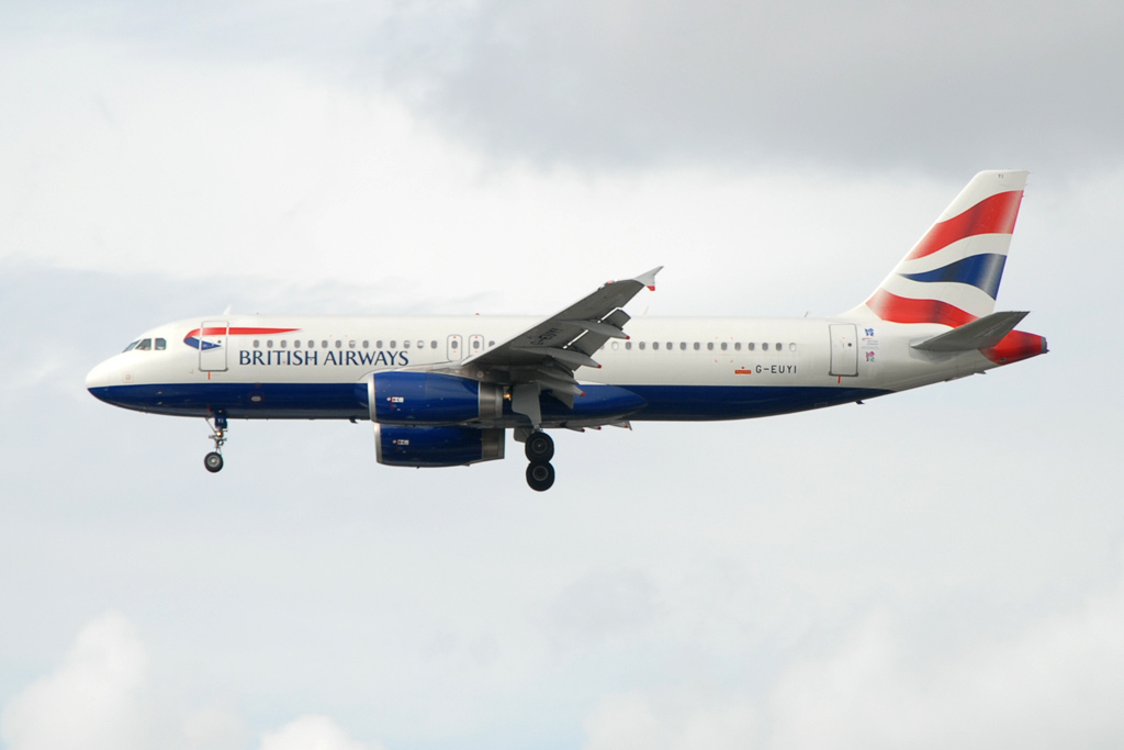 Photo of British Airways G-EUYI, Airbus A320