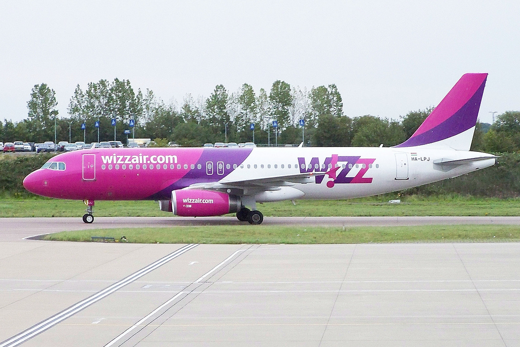 Photo of Wizz Air HA-LPJ, Airbus A320