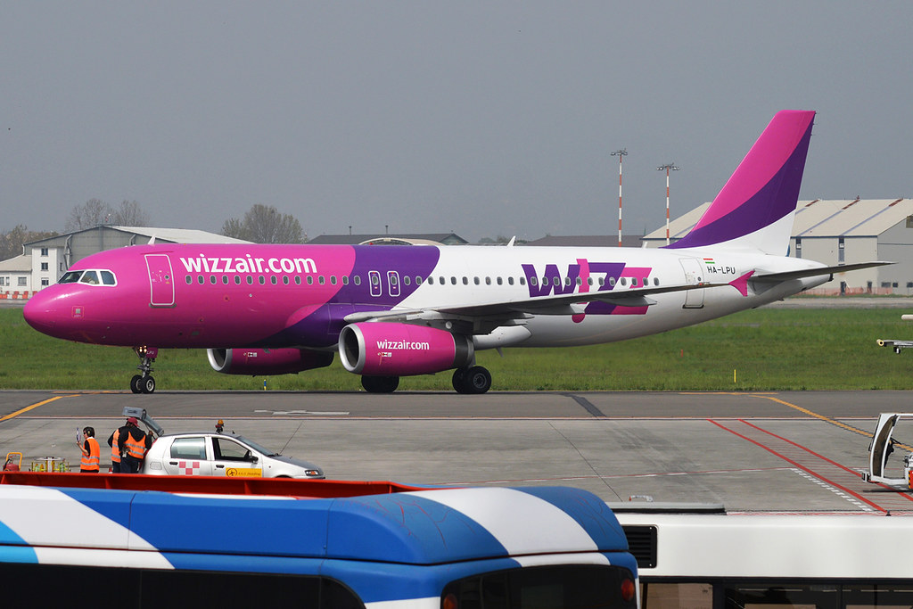 Photo of Wizz Air HA-LPU, Airbus A320
