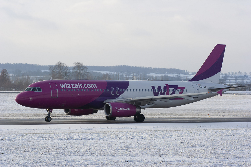 Photo of Wizz Air HA-LWB, Airbus A320