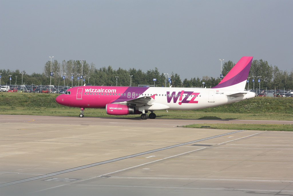 Photo of Wizz Air HA-LWK, Airbus A320