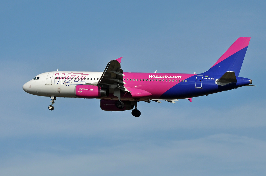 Photo of Wizz Air HA-LWO, Airbus A320