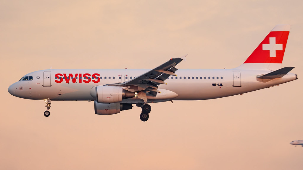 Photo of Swiss International Airlines HB-IJL, Airbus A320