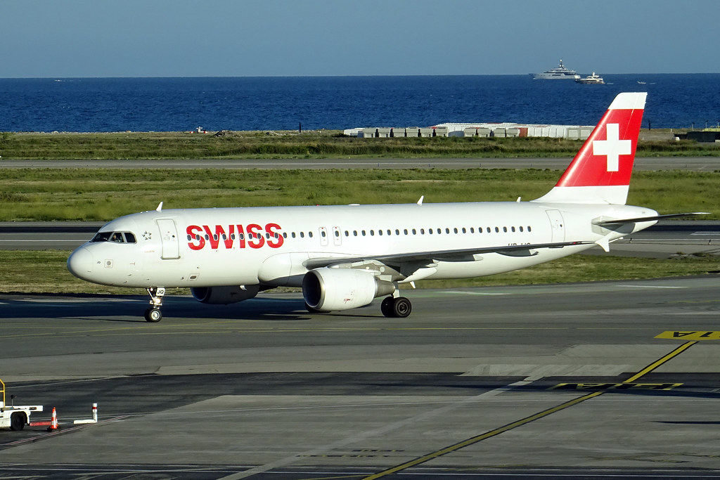 Photo of Swiss International Airlines HB-IJQ, Airbus A320