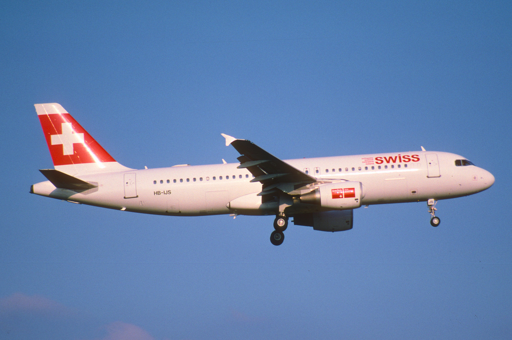 Photo of Swiss HB-IJS, Airbus A320