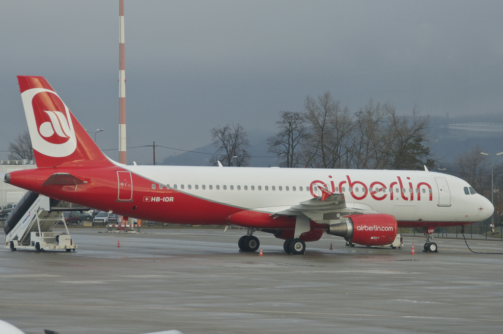 Photo of Belair HB-IOR, Airbus A320