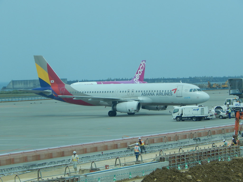 Photo of Asiana Airlines HL7776, Airbus A320