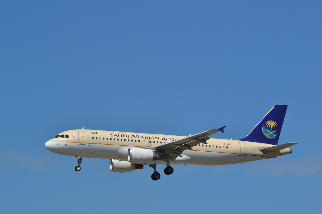 Photo of Saudi Arabian Airlines HZ-ASG, Airbus A320