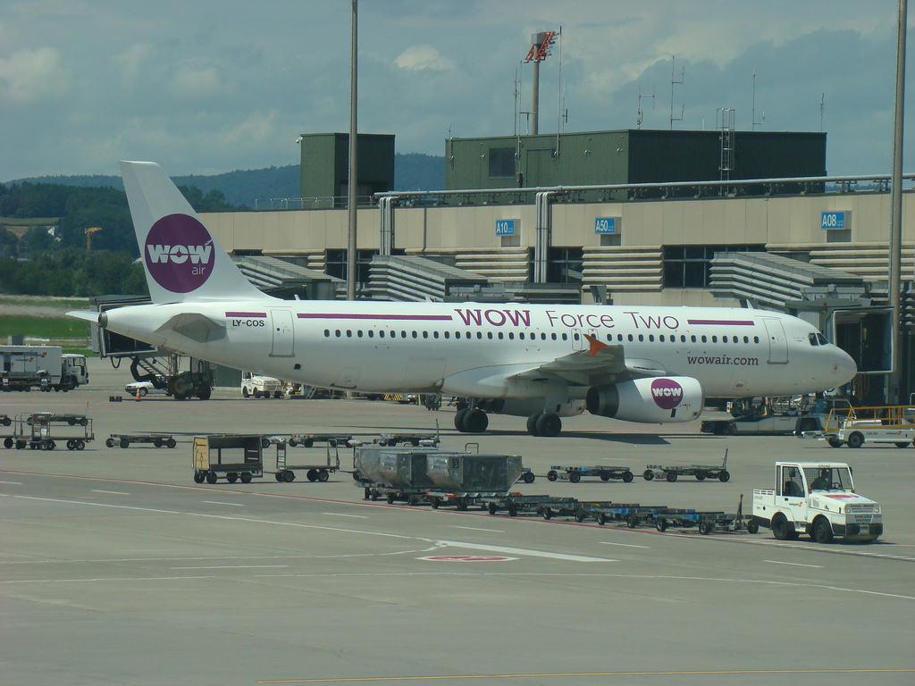 Photo of WOW Air LY-COS, Airbus A320