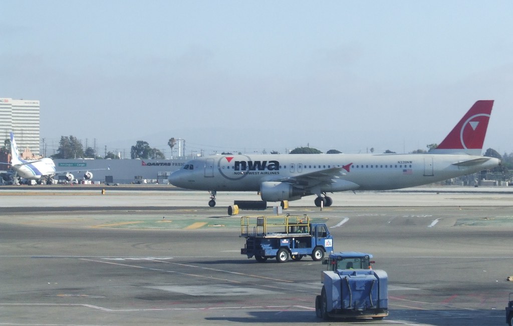 Photo of Delta Airlines N339NW, Airbus A320