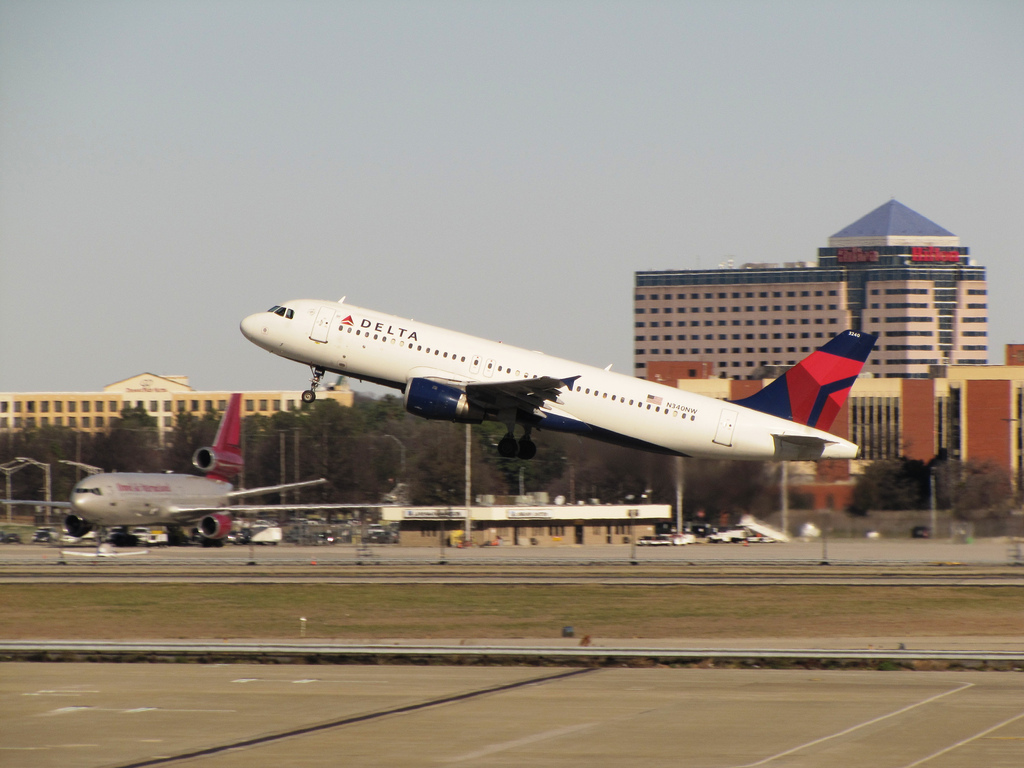 Photo of Delta Airlines N340NW, Airbus A320