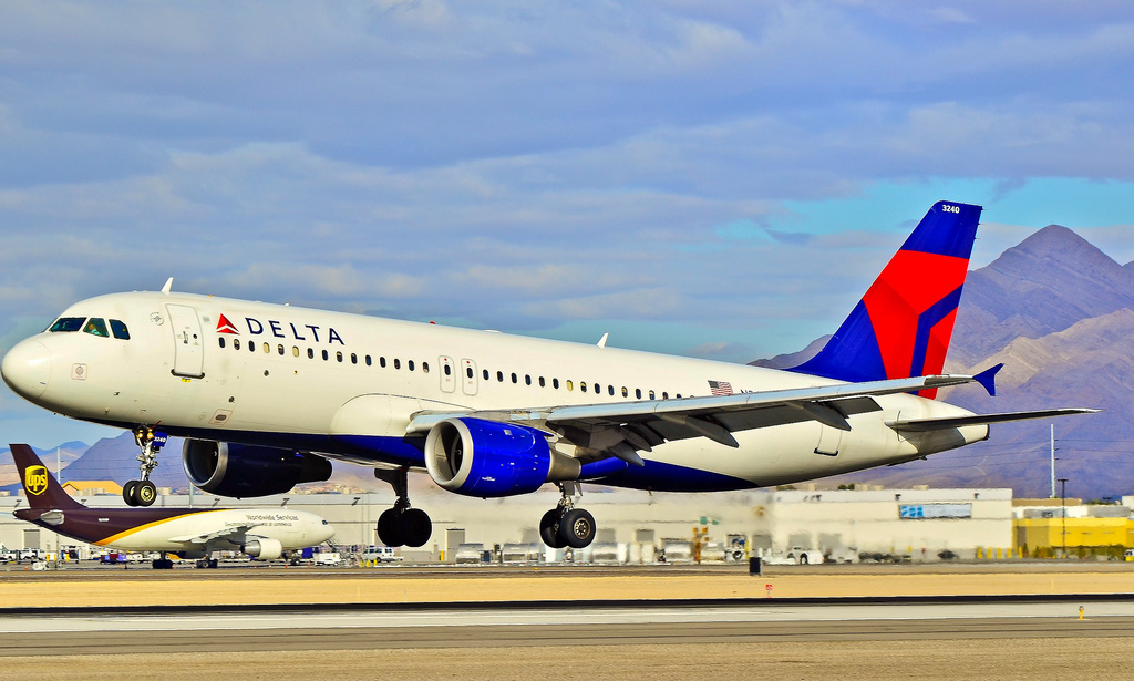 Photo of Delta Airlines N340NW, Airbus A320