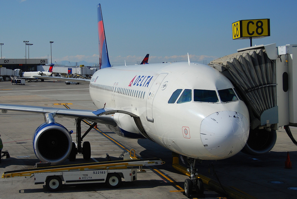 Photo of Delta Airlines N362NW, Airbus A320
