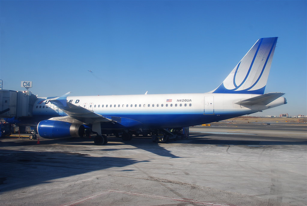 Photo of United N426UA, Airbus A320