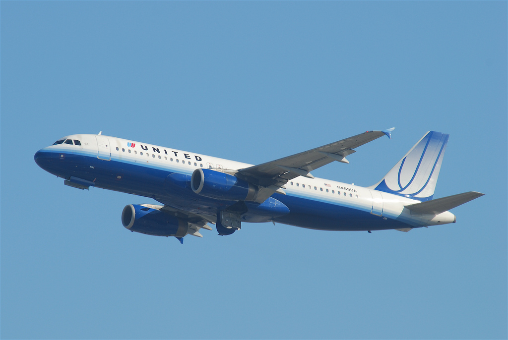 Photo of United N489UA, Airbus A320