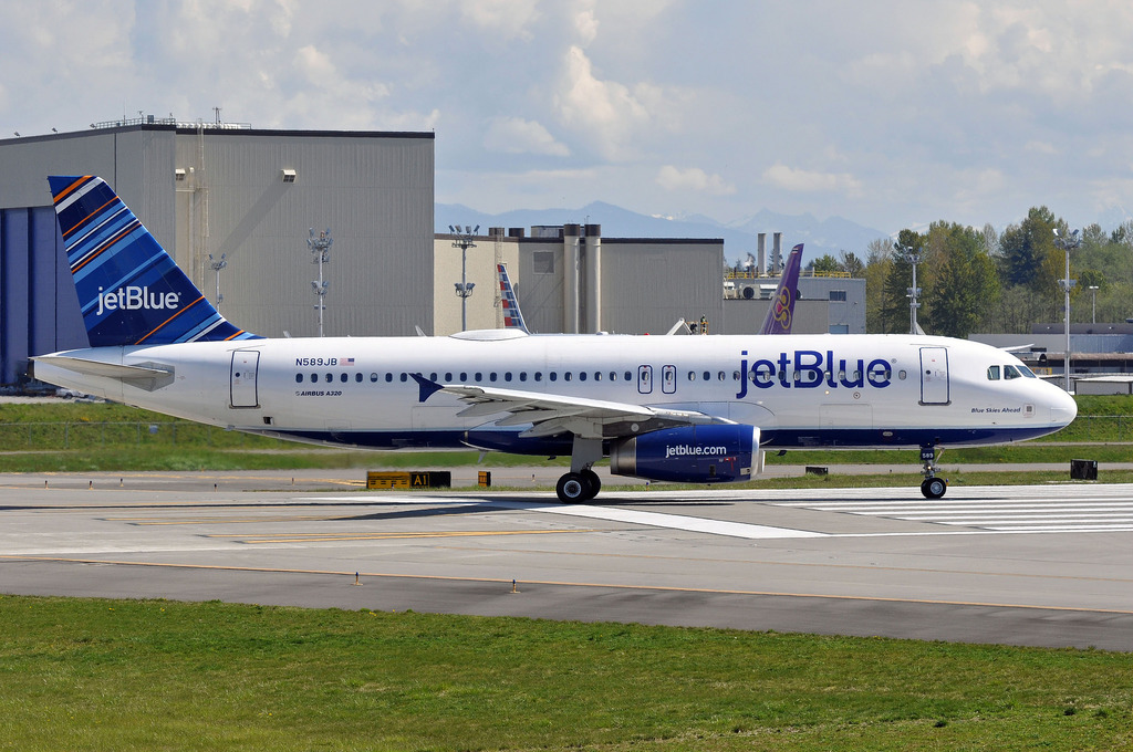 Photo of Jetblue N589JB, Airbus A320