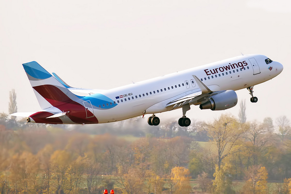 Photo of Eurowings OE-IEU, Airbus A320