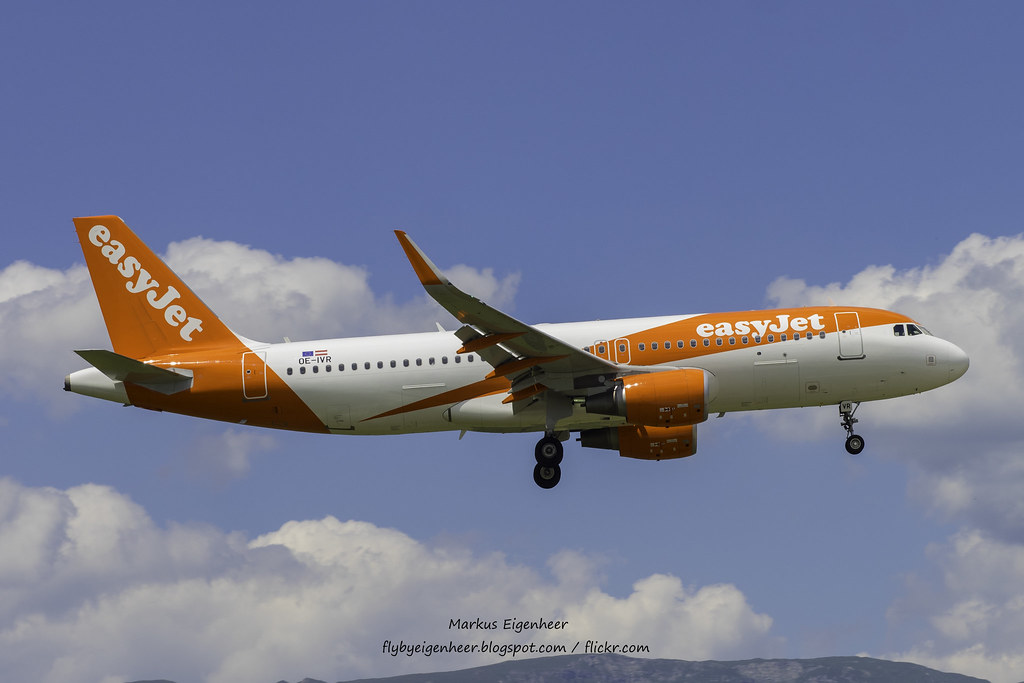 Photo of Easyjet Europe OE-IVR, Airbus A320