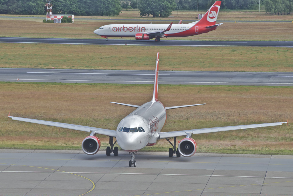 Photo of Austrian Airlines OE-LBM, Airbus A320