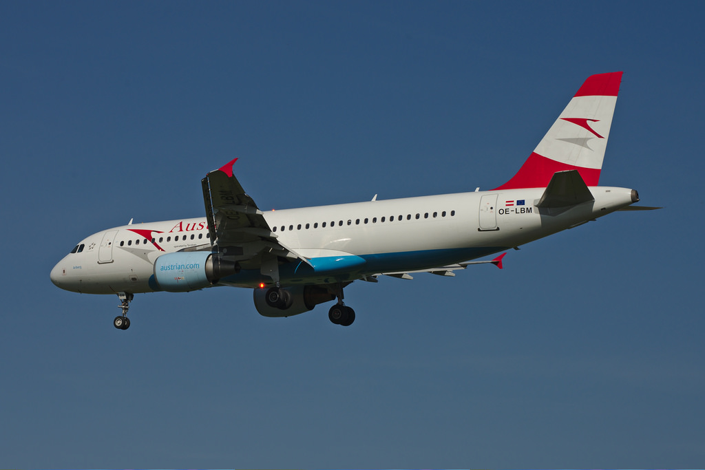 Photo of Austrian Airlines OE-LBM, Airbus A320