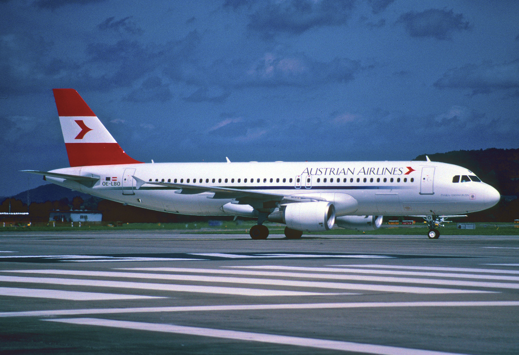 Photo of Austrian Airlines OE-LBO, Airbus A320