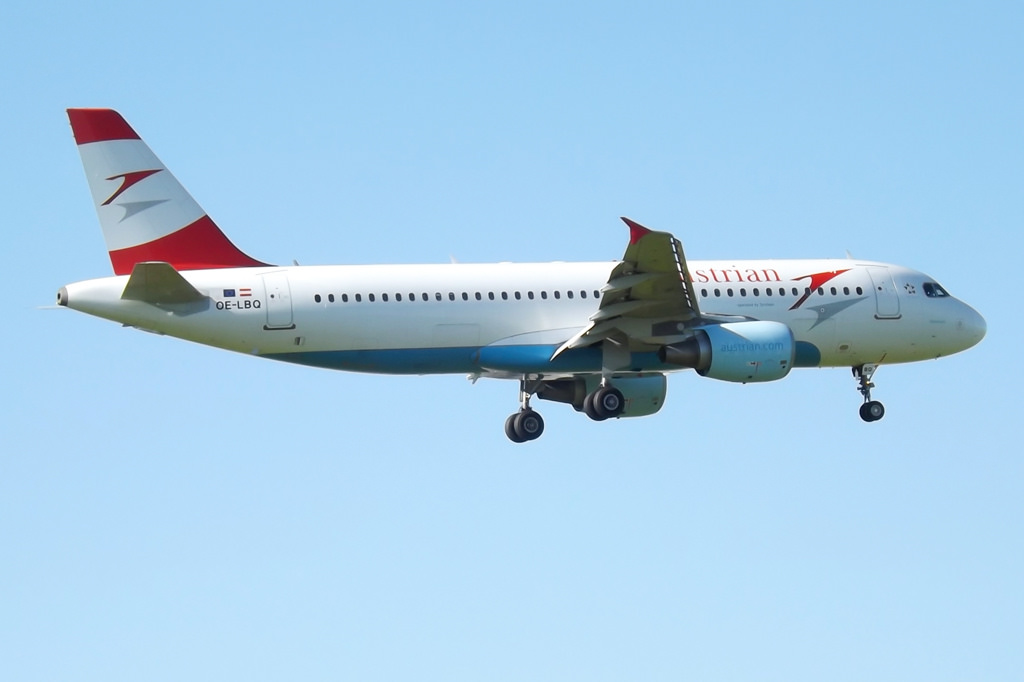 Photo of Austrian Airlines OE-LBQ, Airbus A320