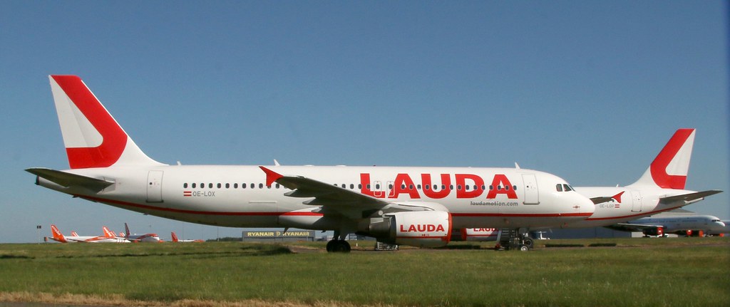 Photo of Laudamotion OE-LOX, Airbus A320