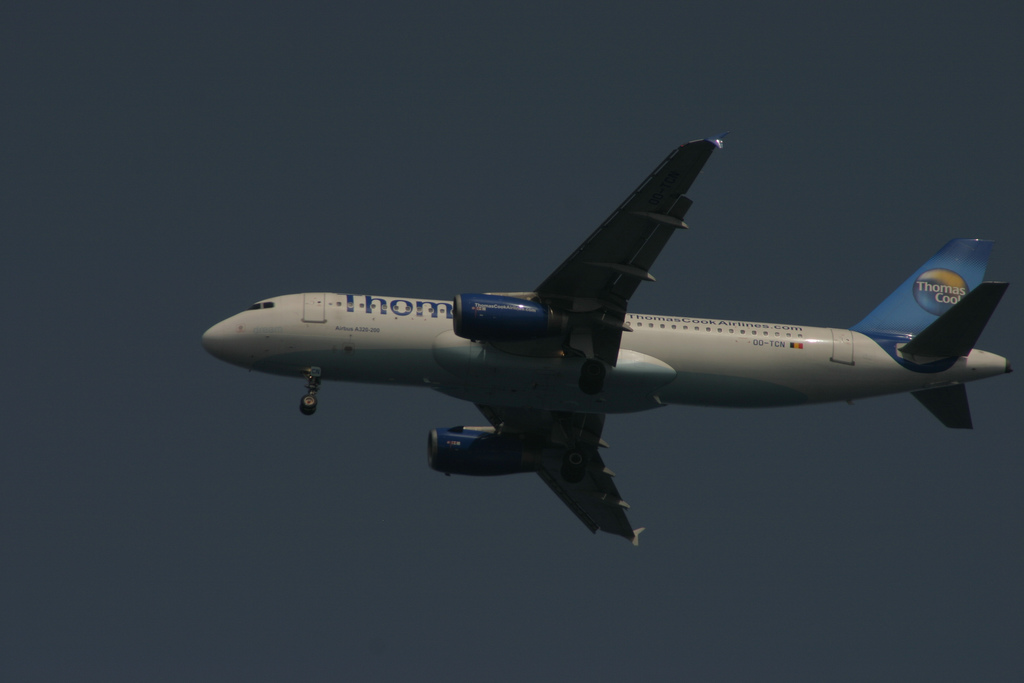 Photo of Thomas Cook Airlines OO-TCN, Airbus A320