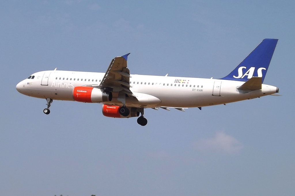 Photo of SAS Scandinavian Airlines OY-KAN, Airbus A320