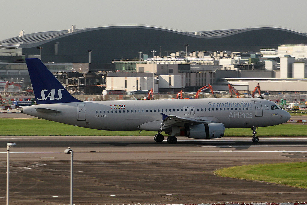 Photo of SAS Scandinavian Airlines OY-KAP, Airbus A320
