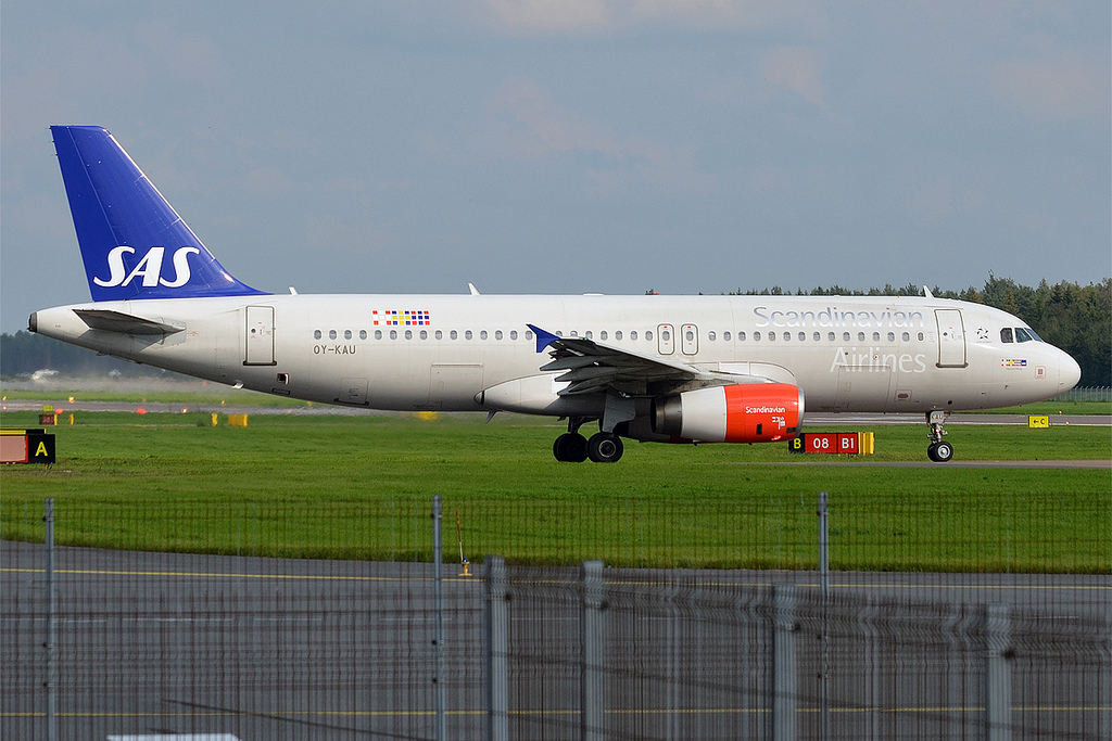 Photo of SAS Scandinavian Airlines OY-KAU, Airbus A320