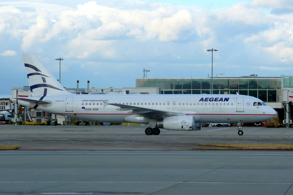 Photo of Aegean Airlines SX-DGR, Airbus A320