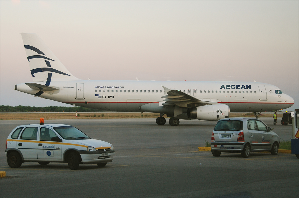 Photo of Aegean Airlines SX-DVH, Airbus A320