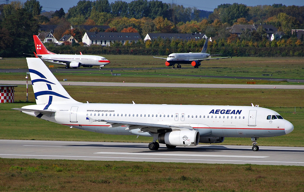 Photo of Aegean Airlines SX-DVN, Airbus A320