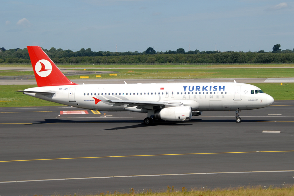 Photo of THY Turkish Airlines TC-JPI, Airbus A320