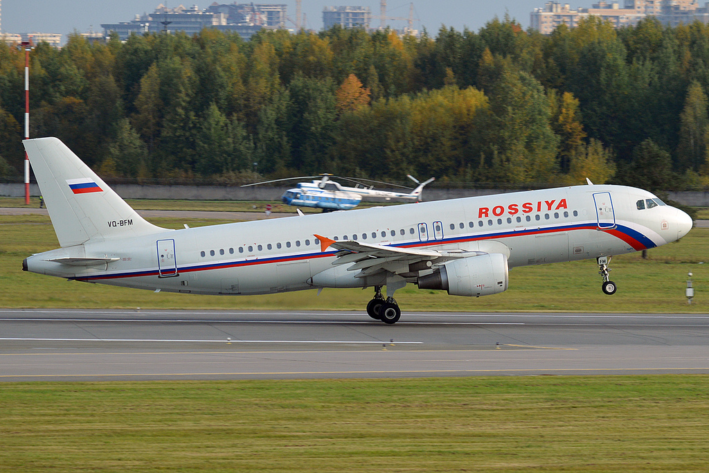 Photo of Vladivostok Avia VQ-BFM, Airbus A320