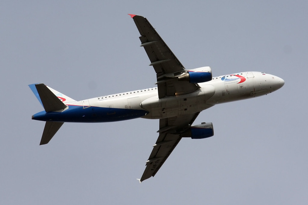 Photo of Ural Airlines VQ-BFW, Airbus A320