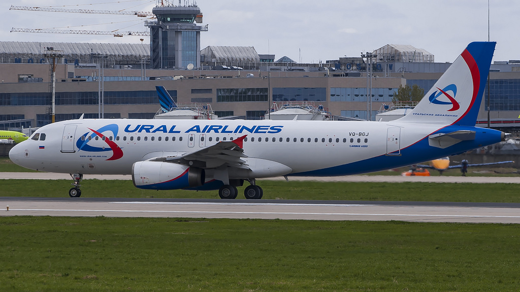 Photo of Ural Airlines VQ-BGJ, Airbus A320