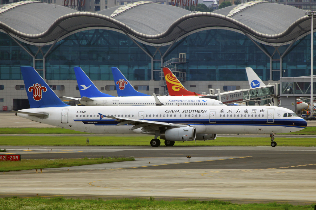Photo of China Southern Airlines B-6343, Airbus A321