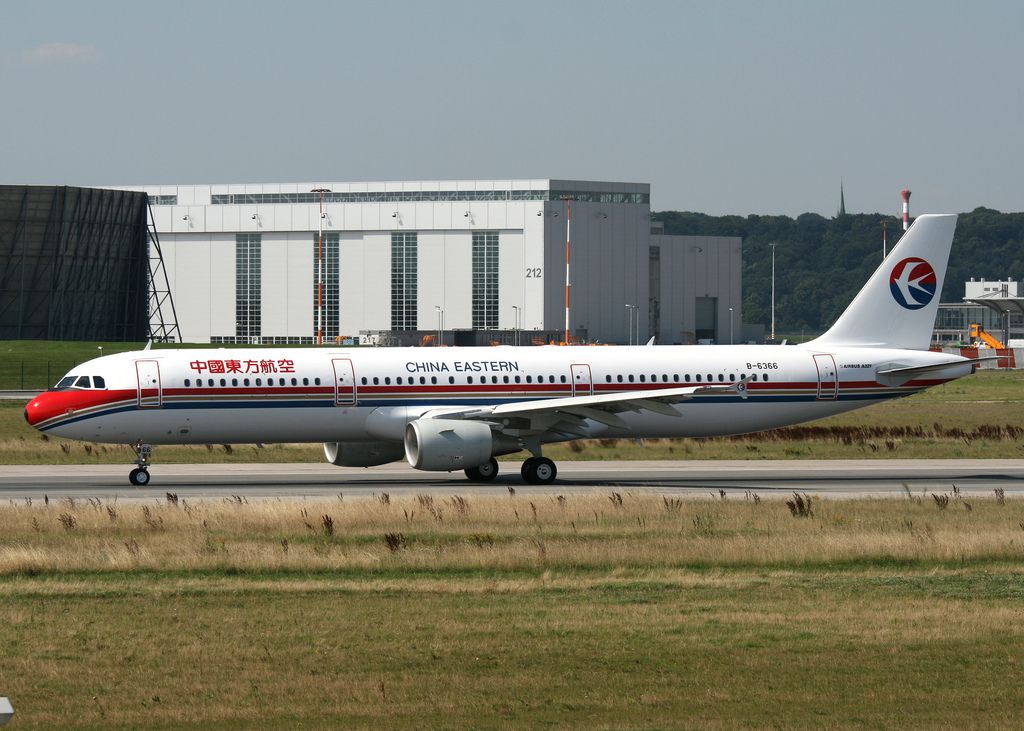 Photo of China Eastern Airlines B-6366, Airbus A321