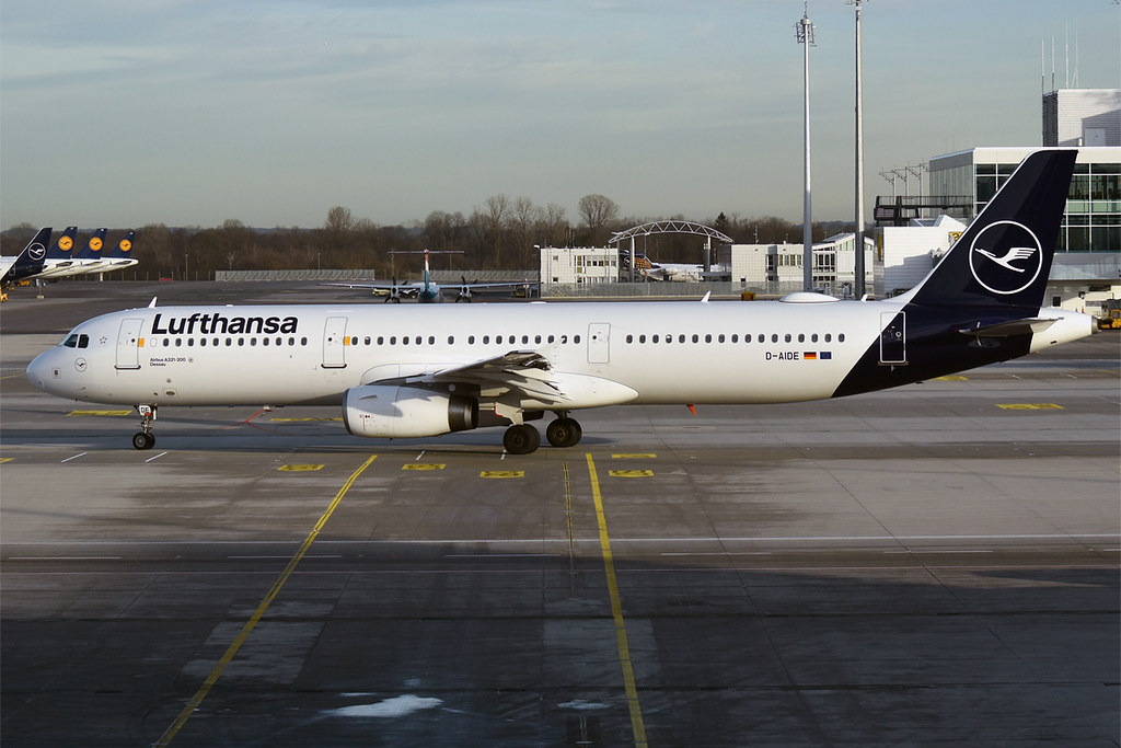 Photo of Lufthansa D-AIDE, Airbus A321