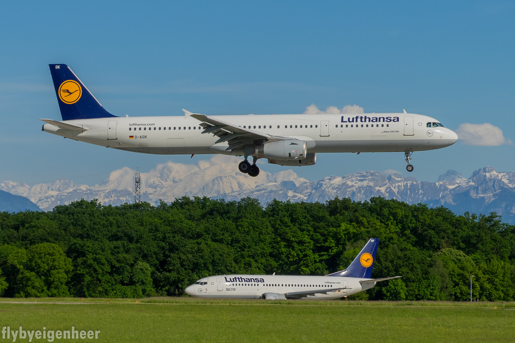Photo of Lufthansa D-AIDK, Airbus A321