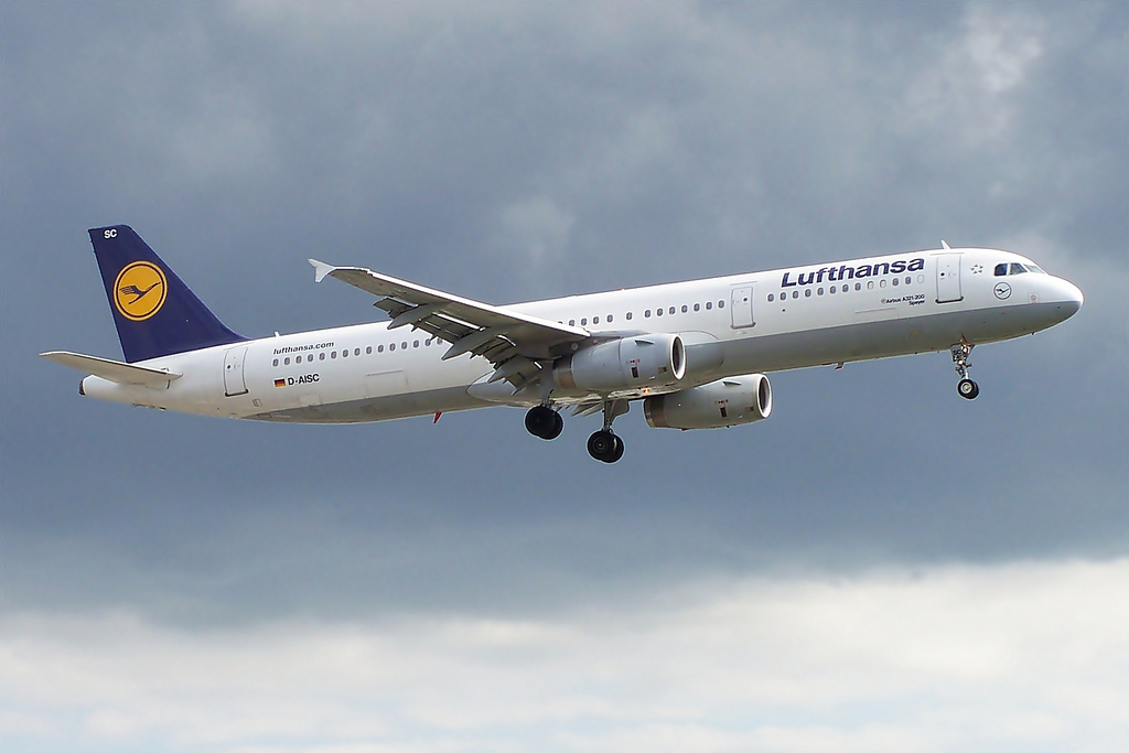 Photo of Lufthansa D-AISC, Airbus A321