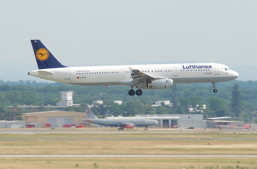 Photo of Lufthansa D-AISU, Airbus A321