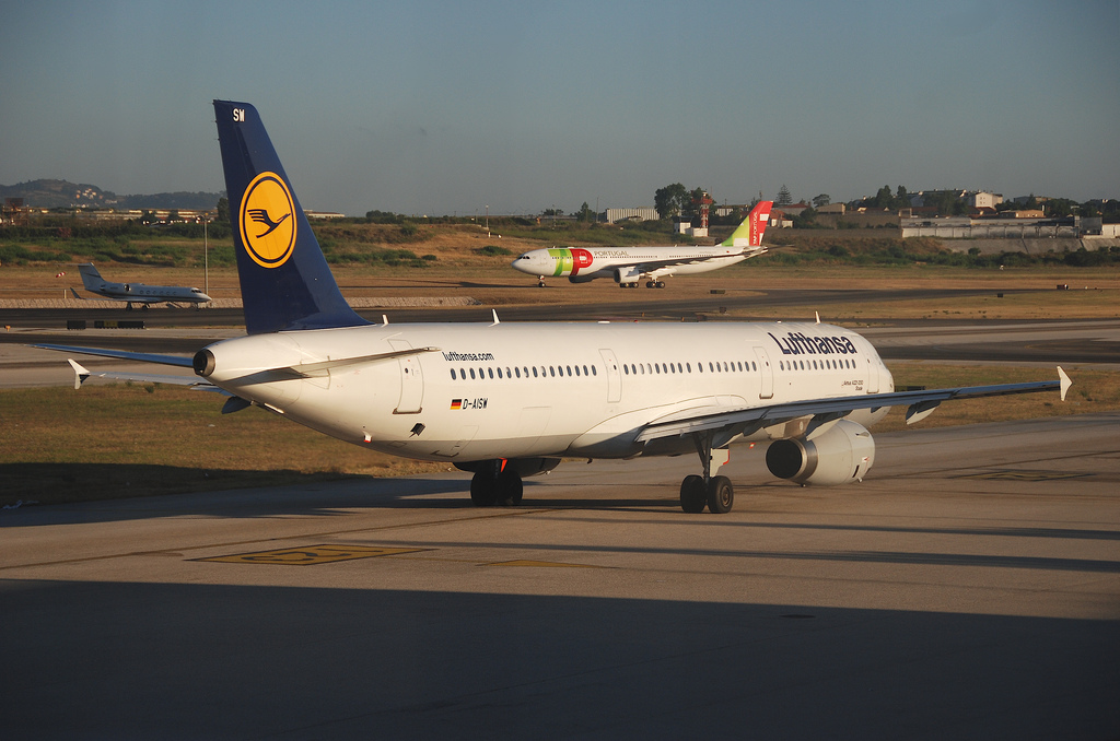 Photo of Lufthansa D-AISW, Airbus A321