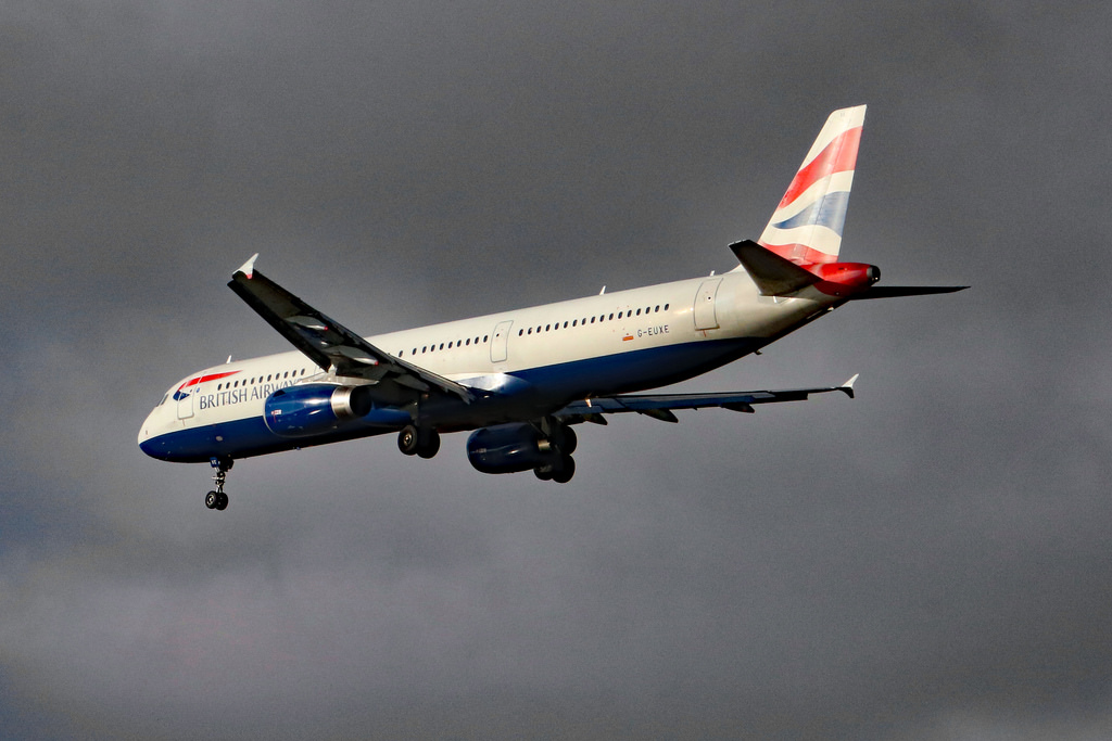 Photo of British Airways G-EUXE, Airbus A321