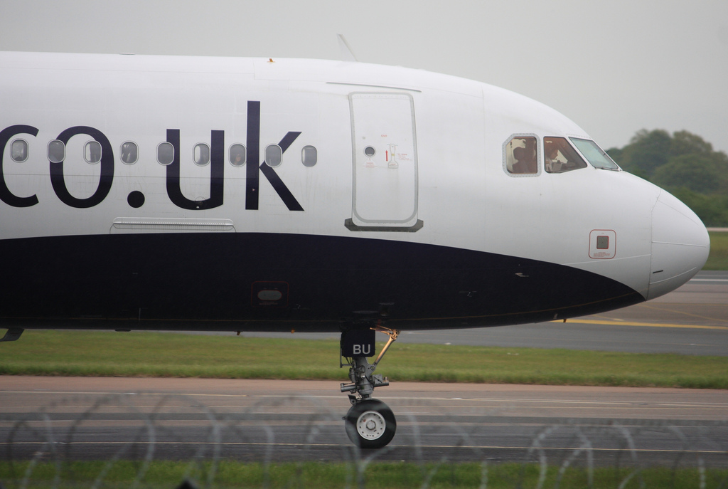 Photo of Monarch Airlines G-OZBU, Airbus A321