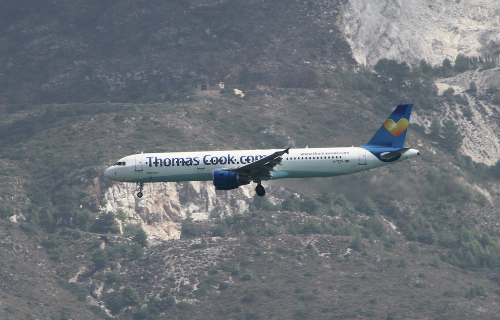 Photo of Thomas Cook Airlines G-TCDV, Airbus A321
