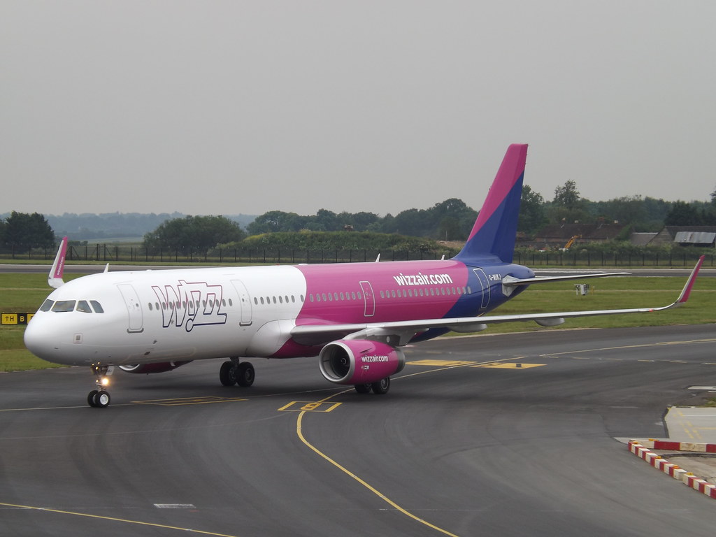 Photo of Wizz Air UK G-WUKJ, Airbus A321