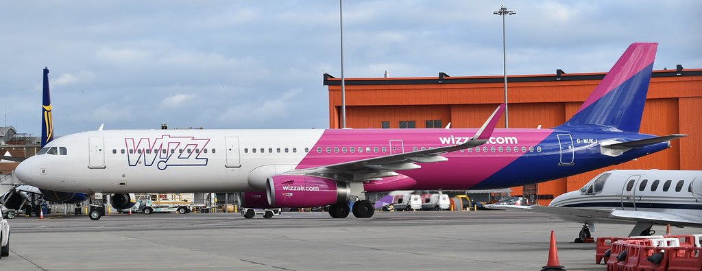 Photo of Wizz Air UK G-WUKJ, Airbus A321